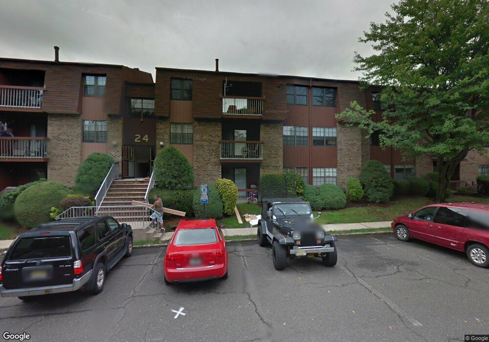 284B Alpine Way, Woodbridge, NJ 07095 - photo 1