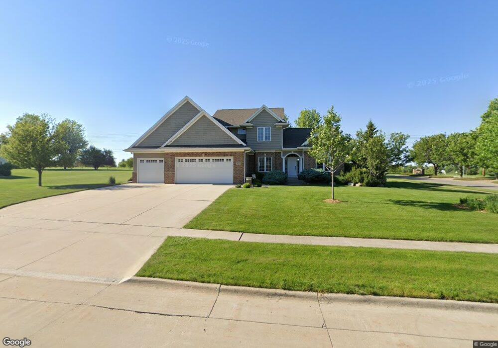 3013 Concord Cir, Cedar Falls, IA 50613 - photo 1