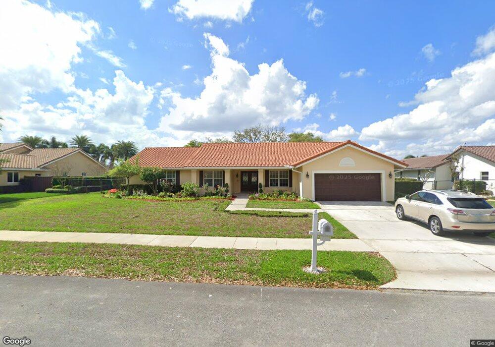 1961 SW 105th Ave, Davie, FL 33324 - photo 1