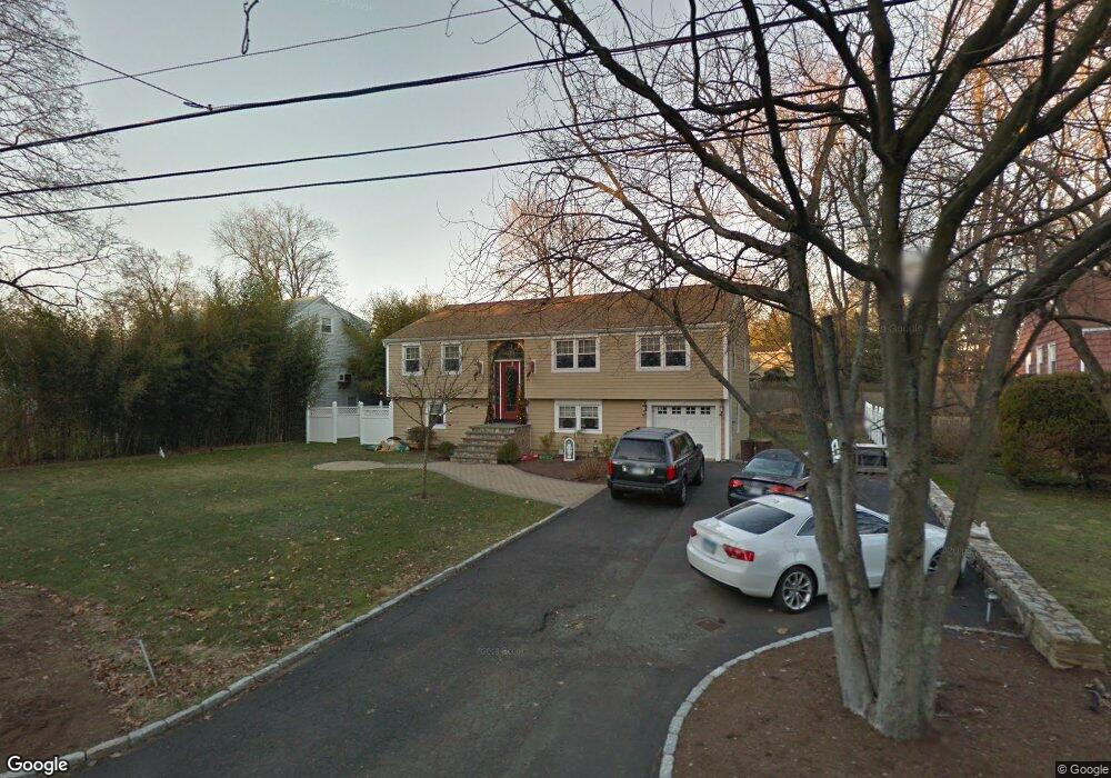 41 Meyer Place, Riverside, CT 06878 - photo 1