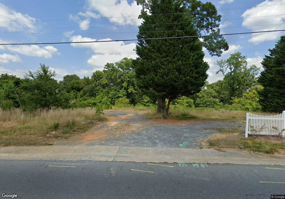 1125 S Cox St, Asheboro, NC 27203 - photo 1