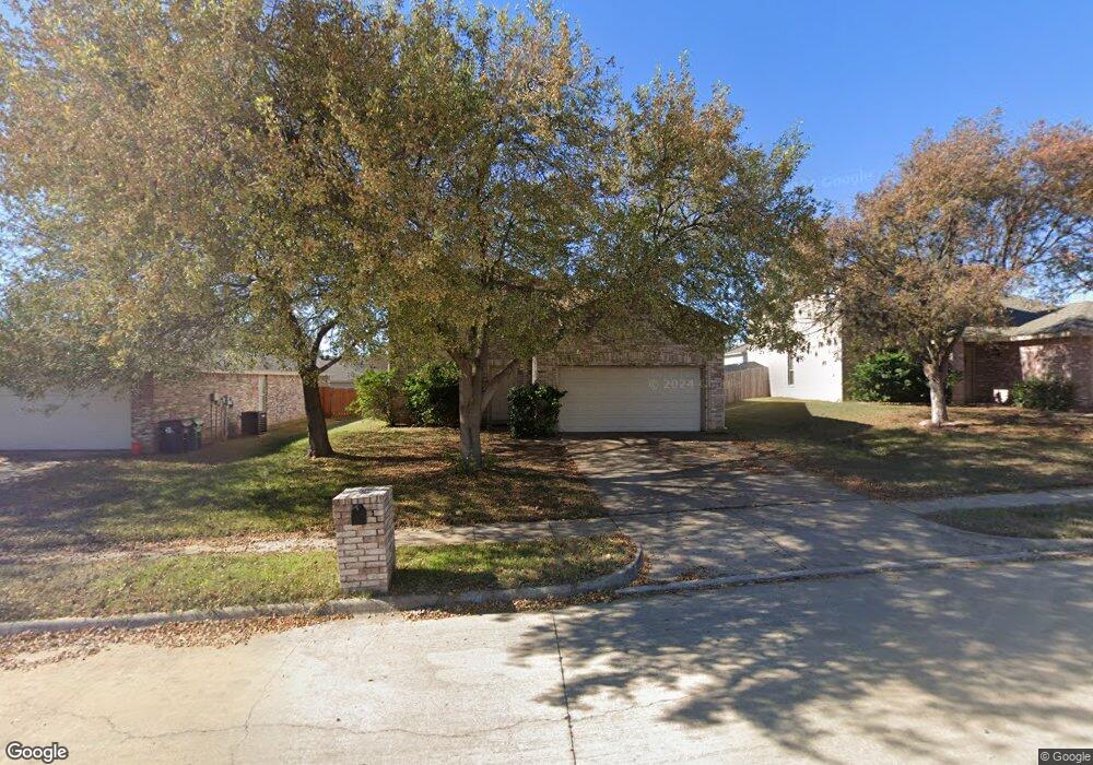 8208 Clear River Ln, Denton, TX 76210 - photo 1