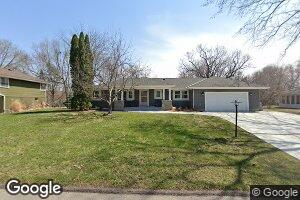 5123 Belwood Ln, Minnetonka, MN 55345