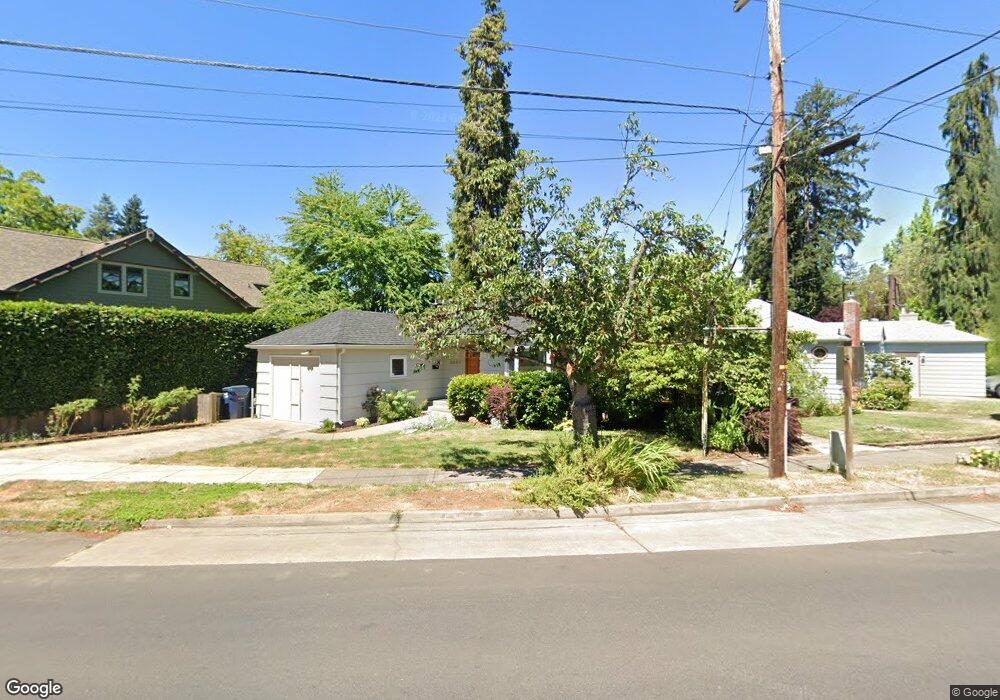 2030 Fairmount Blvd, Eugene, OR 97403 - photo 1