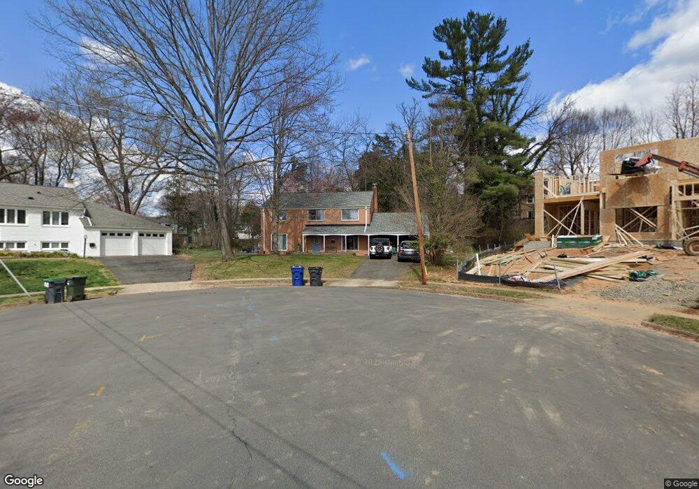 1713 Maxwell Ct, McLean, VA 22101 - photo 1