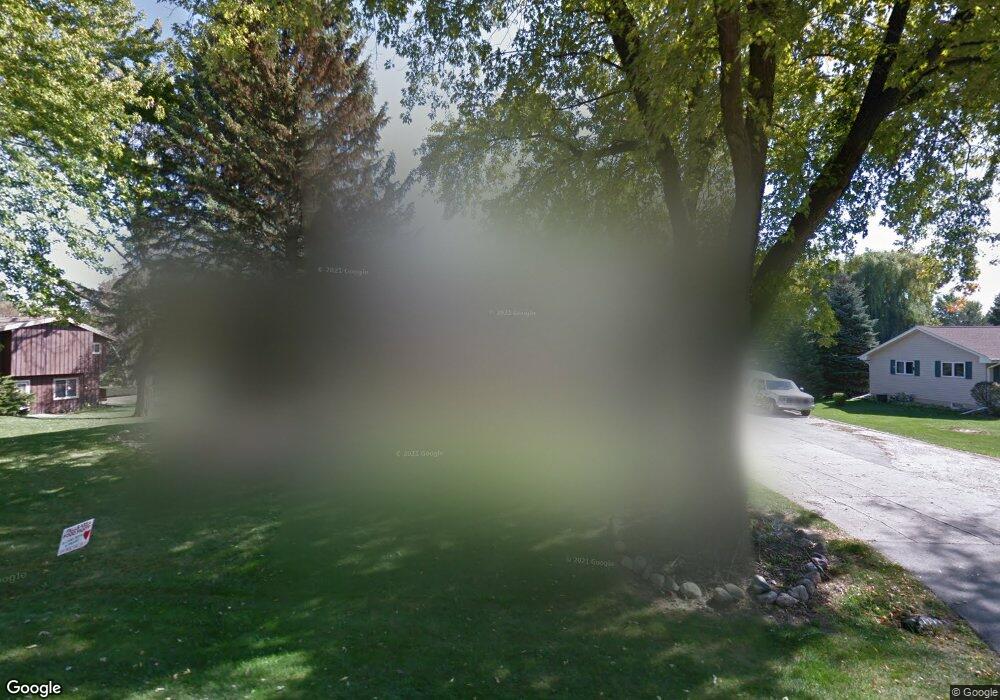 W139N7006 Bay Ridge Ln, Menomonee Falls, WI 53051 - photo 1