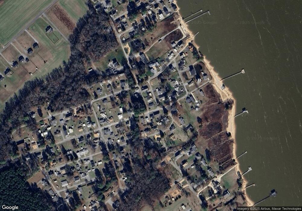 150 Pecan Rd, Dunnsville, VA 22454 - photo 1