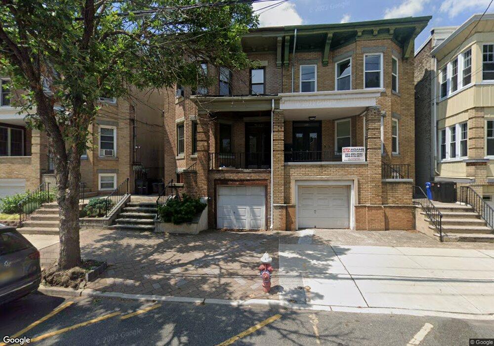 429 Gregory Ave, Weehawken, NJ 07086 - photo 1