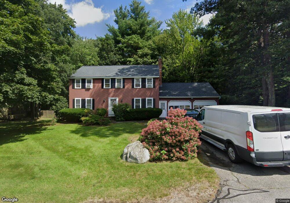 10 Chaucer Rd, Nashua, NH 03062 - photo 1
