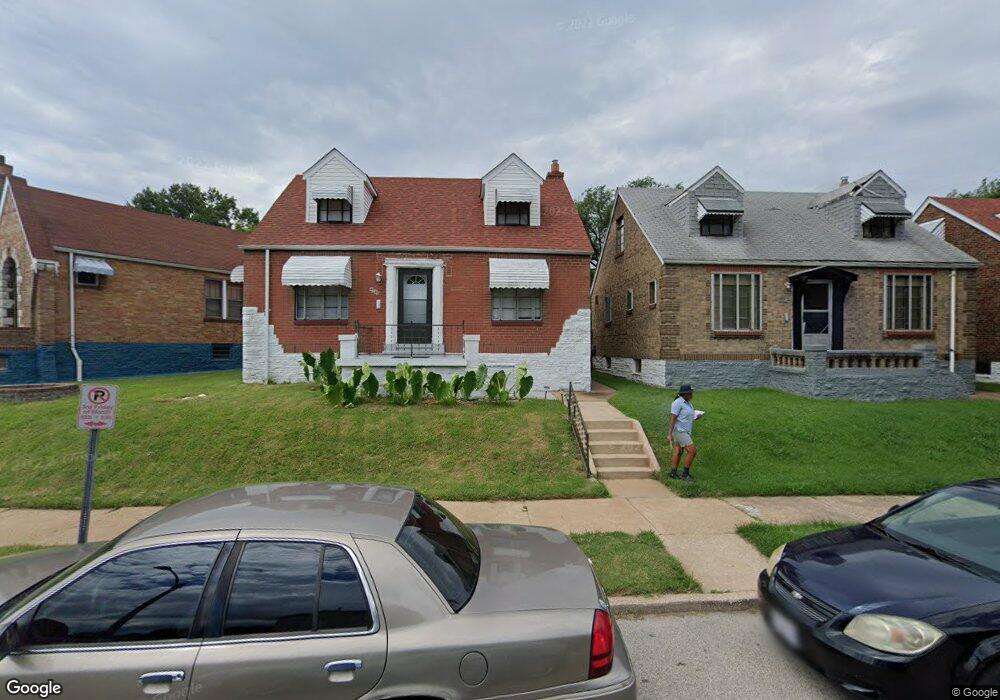 4549 Dryden Ave, Saint Louis, MO 63115 - photo 1