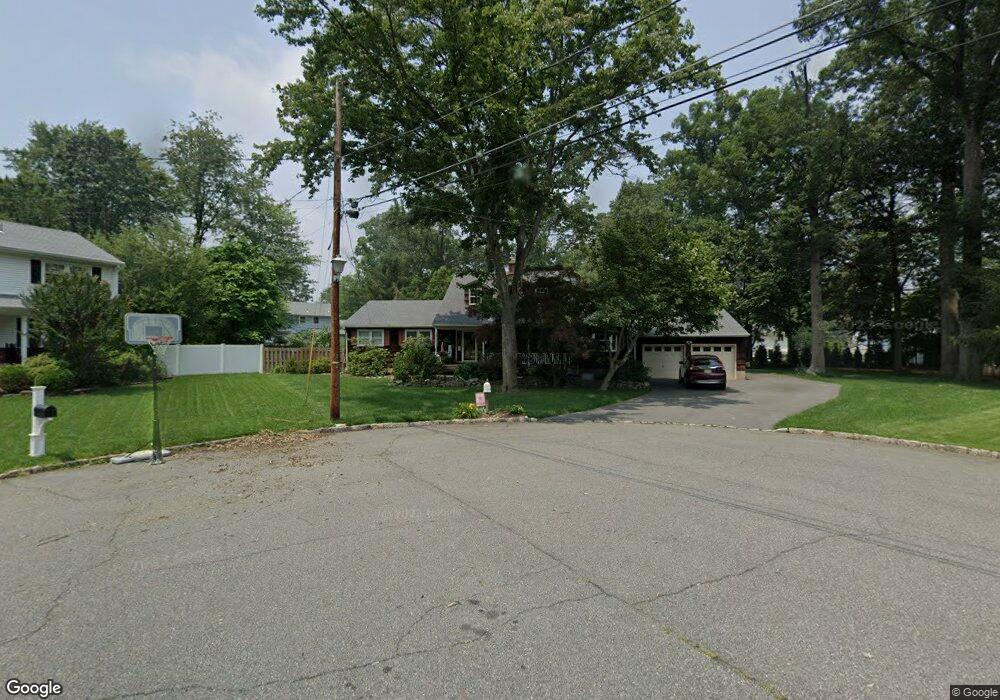 9 Forest Ct, Morris Plains, NJ 07950 - photo 1