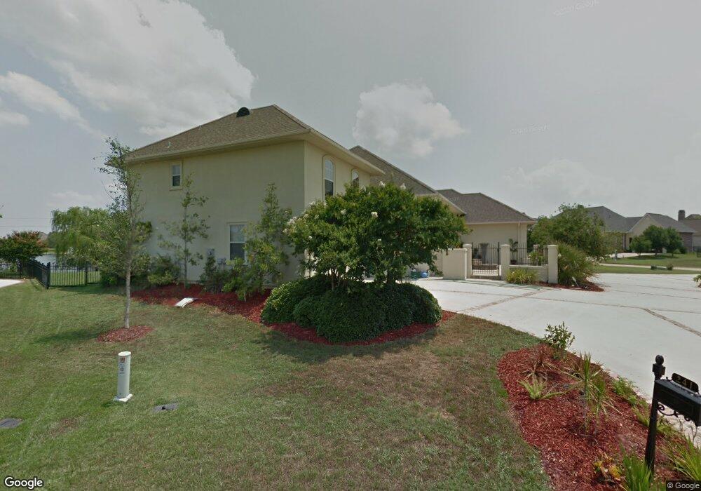 241 Spinnaker Dr, Slidell, LA 70458 - photo 1
