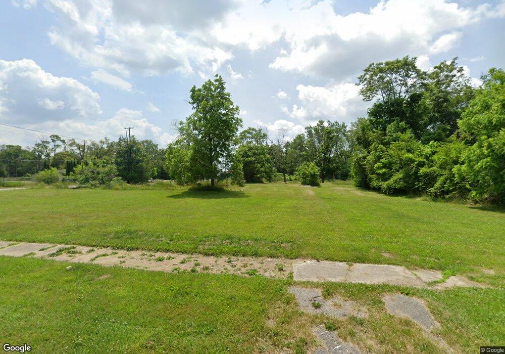 1818 Belle Ave, Flint, MI 48506 - photo 1