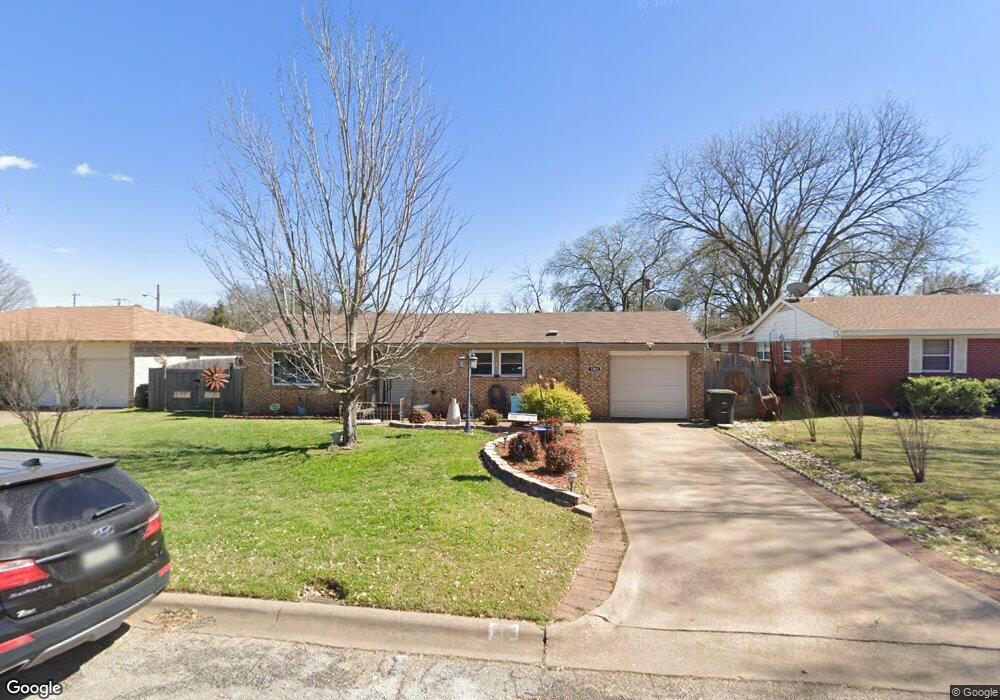 1203 Briarwood Dr, Cleburne, TX 76033 - photo 1
