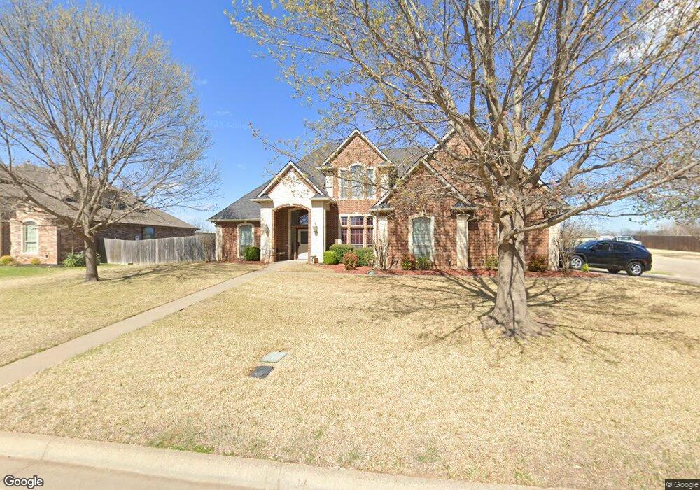 1400 Wedgewood Dr, Cleburne, TX 76033 - photo 1