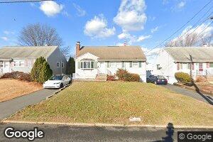 122 Bedford Ave, Iselin, NJ 08830