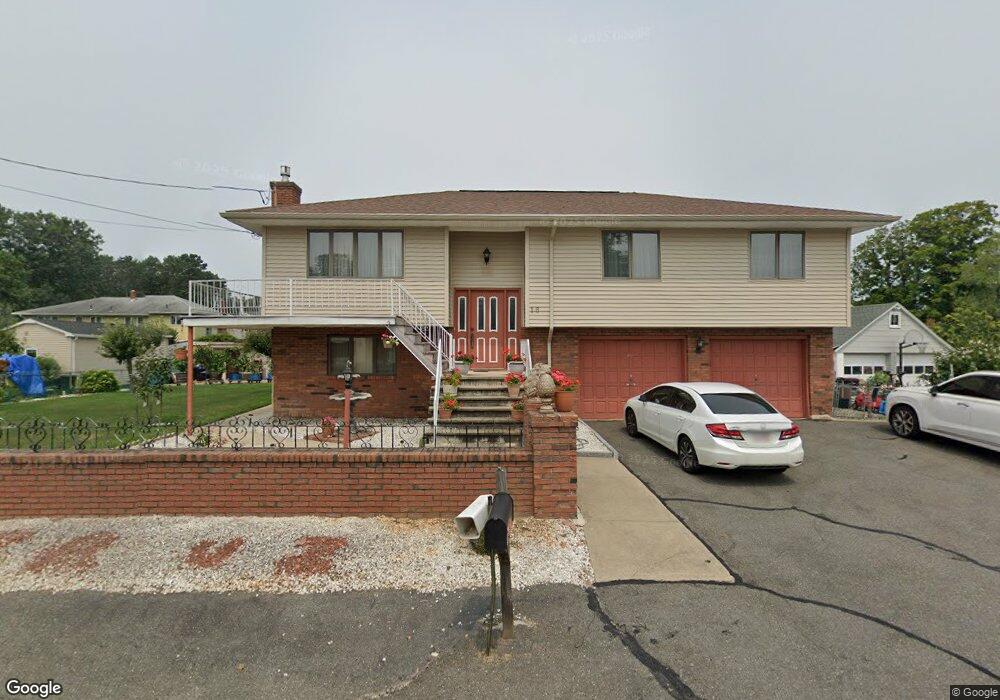 16 Clarence St, Ludlow, MA 01056 - photo 1