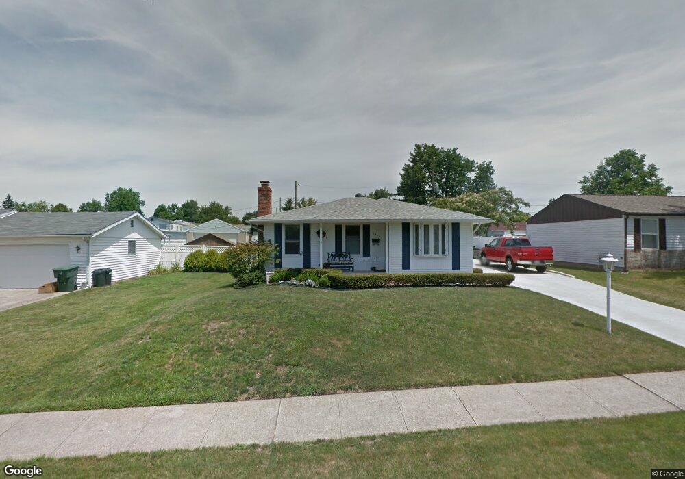 3916 Lexmont Rd S, Columbus, OH 43228 - photo 1