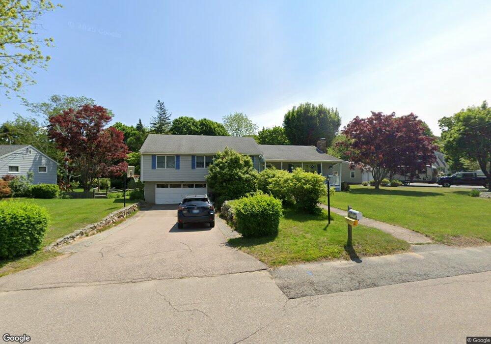 32 Stuart St, Westerly, RI 02891 - photo 1