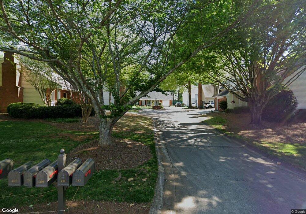 207 Roswell Green Ln, Roswell, GA 30075 - photo 1