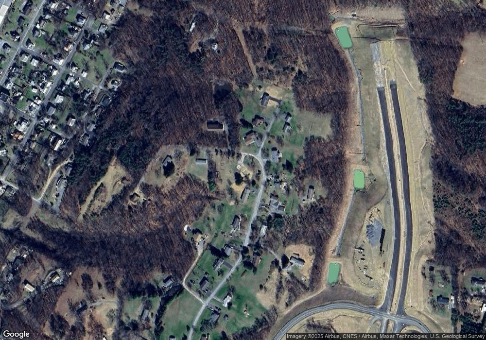 17 Berkeley Ln, Berkeley Springs, WV 25411 - photo 1