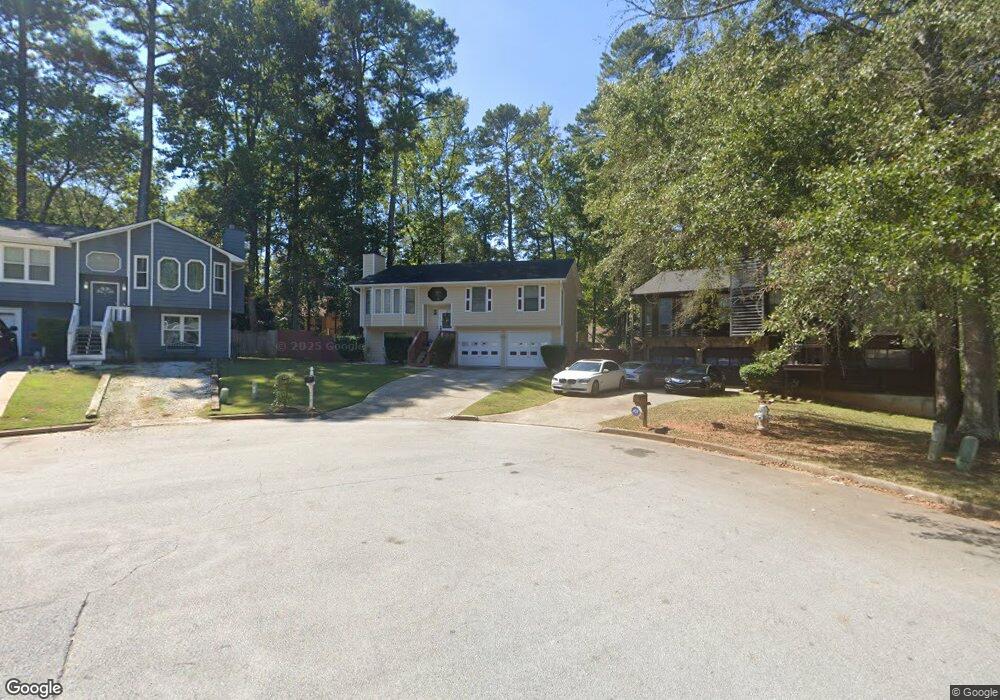 2203 Lowtrail Ct, Lithonia, GA 30058 - photo 1