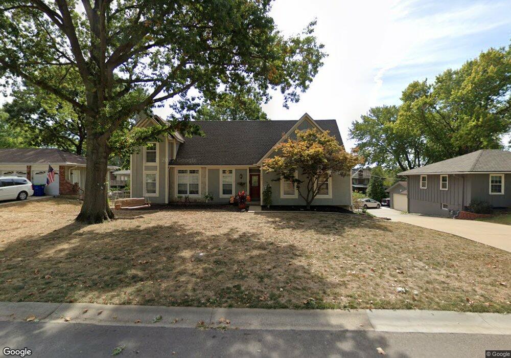 11809 W 71st Terrace, Shawnee, KS 66203 - photo 1