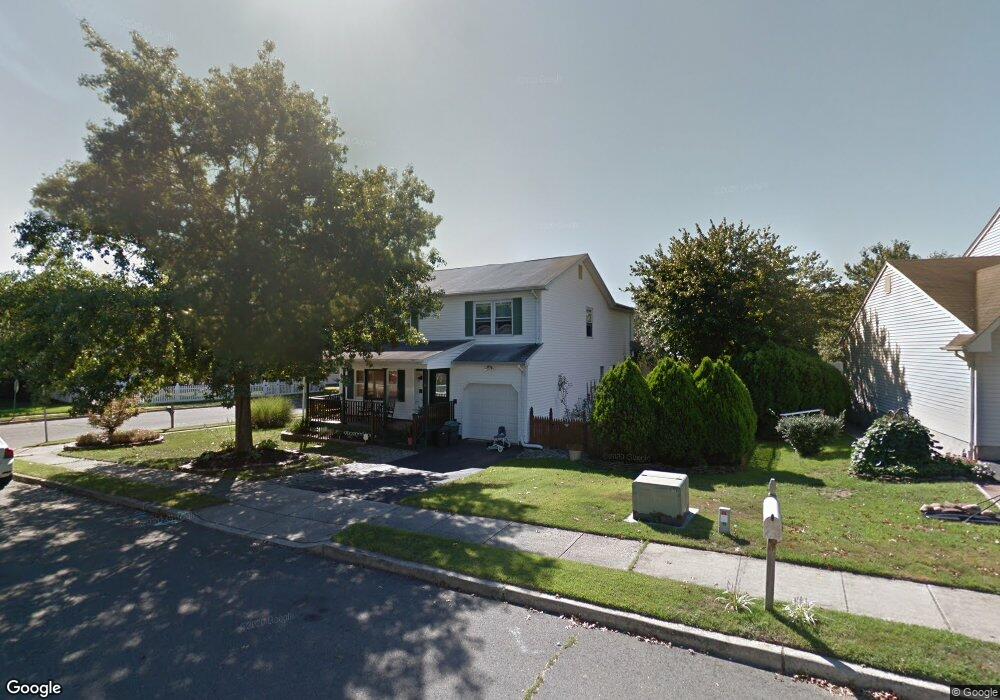 4 Hixon Dr, Burlington, NJ 08016 - photo 1