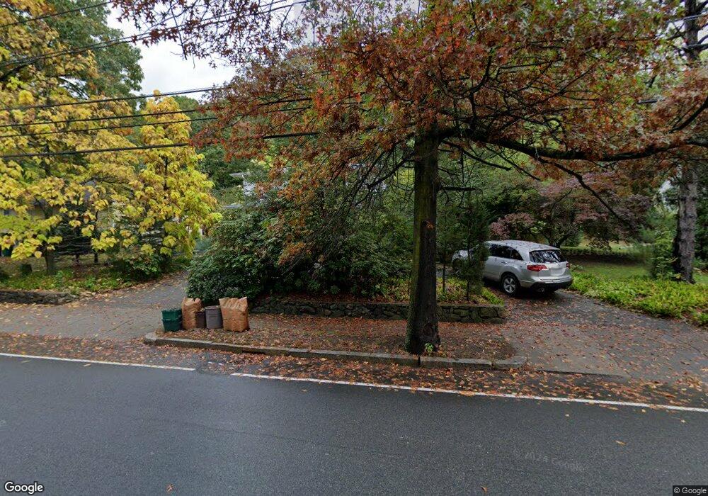 720 Dedham St, Newton Center, MA 02459 - photo 1