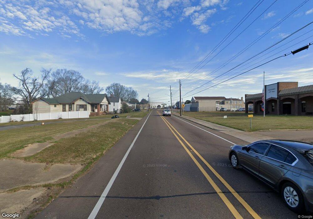 218 S Extension St, Hazlehurst, MS 39083 - photo 1