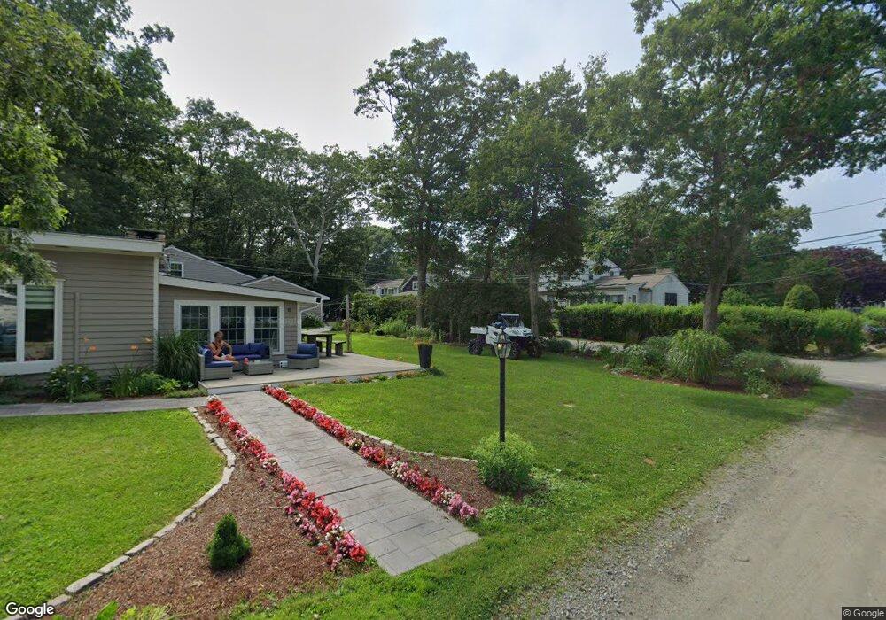 11 Pleasantview Ave, Mattapoisett, MA 02739 - photo 1