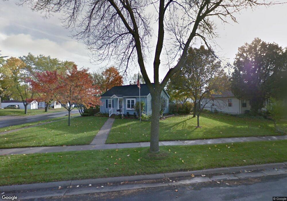 W165N8466 Lavergne Ave, Menomonee Falls, WI 53051 - photo 1