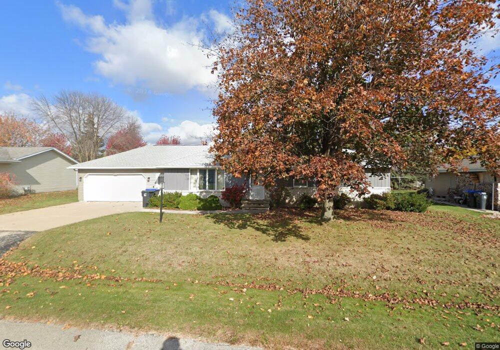 W2862 Schmalz Cir, Appleton, WI 54915 - photo 1