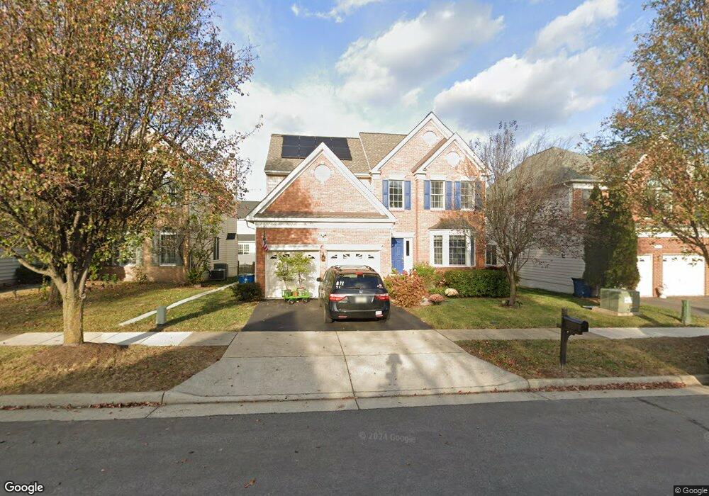 42476 Unicorn Dr, Chantilly, VA 20152 - photo 1