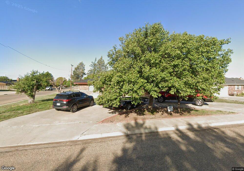 728 Bennett Dr, Dumas, TX 79029 - photo 1