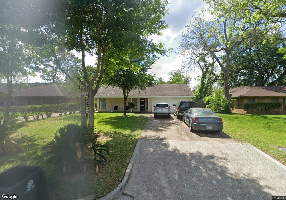 4439 Busiek St, Houston, TX 77022 - photo 1
