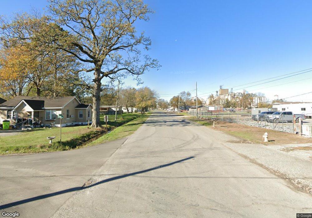 E 2nd St, Stuttgart, AR 72160 - photo 1