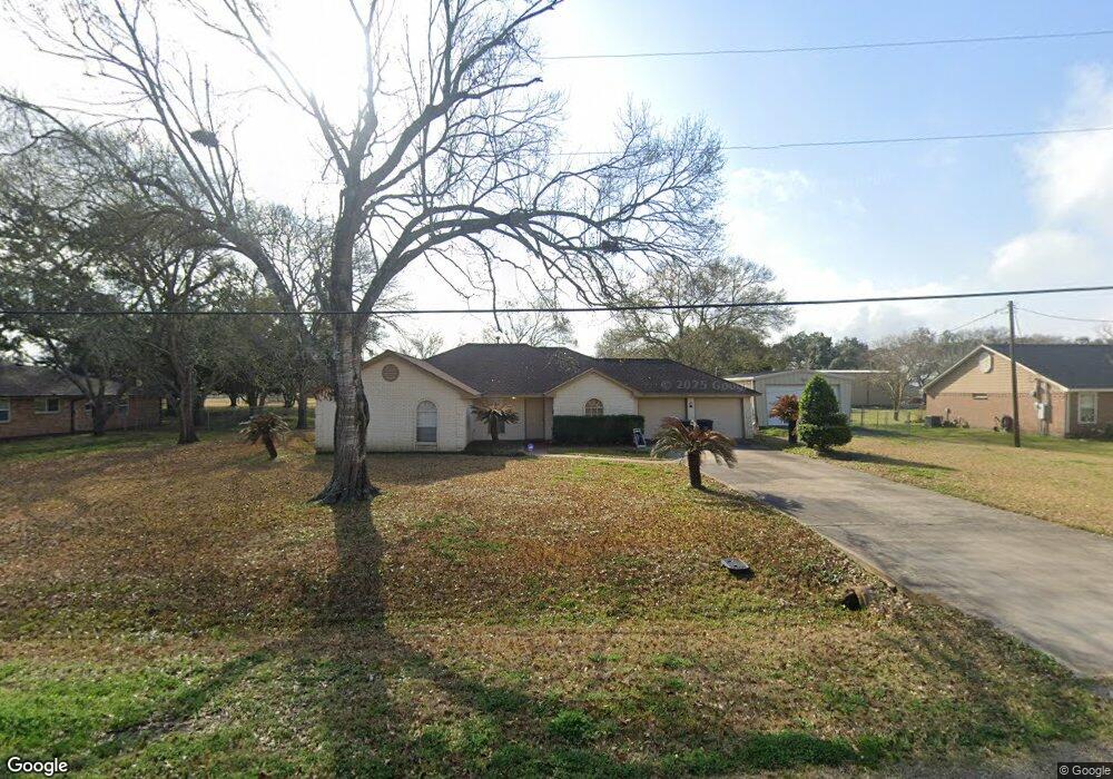 2595 Ryan Dr, Alvin, TX 77511 - photo 1