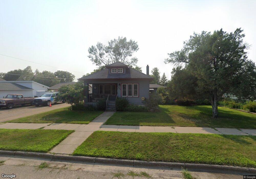 220 6th Ave SE, Jamestown, ND 58401 - photo 1