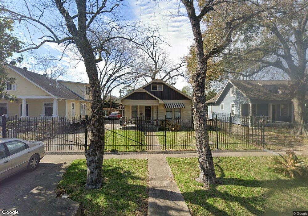 1803 Columbia St, Houston, TX 77008 - photo 1