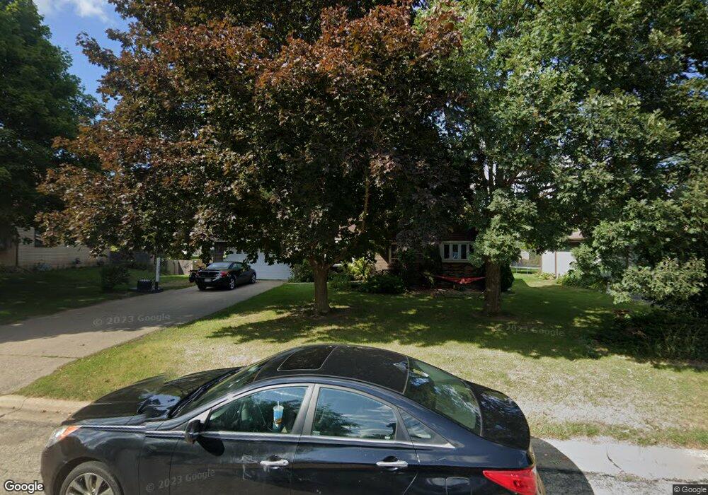 223 Lincoln St, Brooklyn, WI 53521 - photo 1