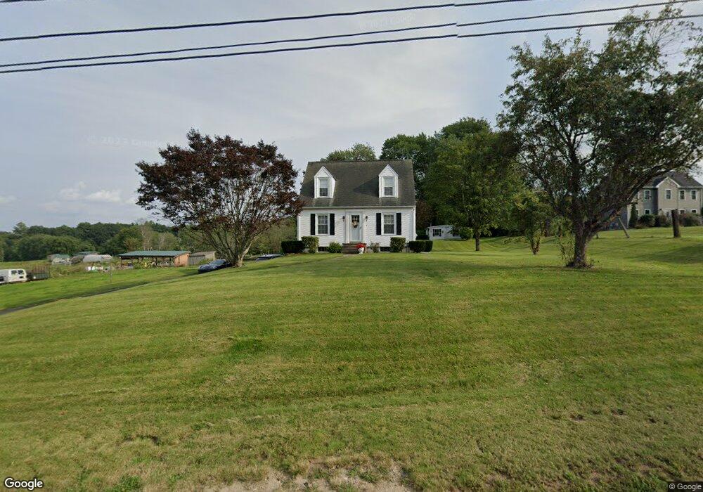 72 Williams St, Upton, MA 01568 - photo 1