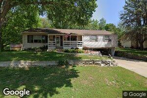 172 N 8th St, Tecumseh, NE 68450