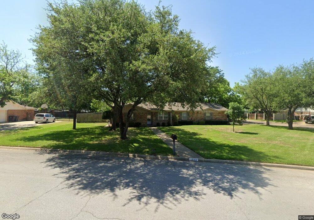 1235 Surry Place Dr, Cleburne, TX 76033 - photo 1