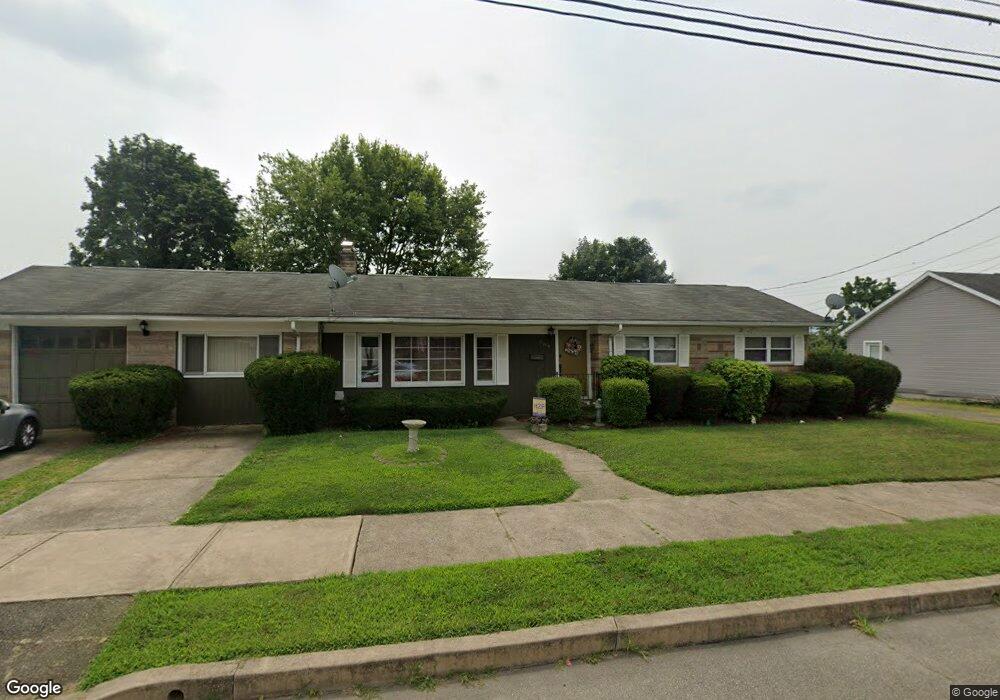 526 E 9th St, Berwick, PA 18603 - photo 1