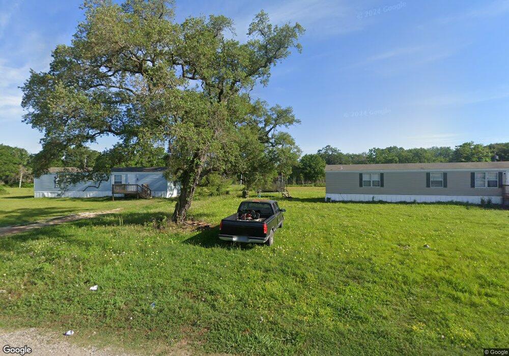 131 Country Oaks St unit Lot 8, Brazoria, TX 77422 - photo 1