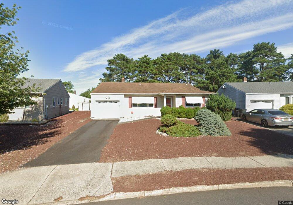 137 Castleton Dr, Toms River, NJ 08757 - photo 1