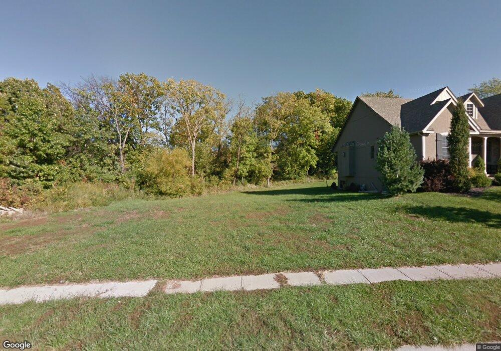 4929 Noland Rd, Shawnee, KS 66216 - photo 1