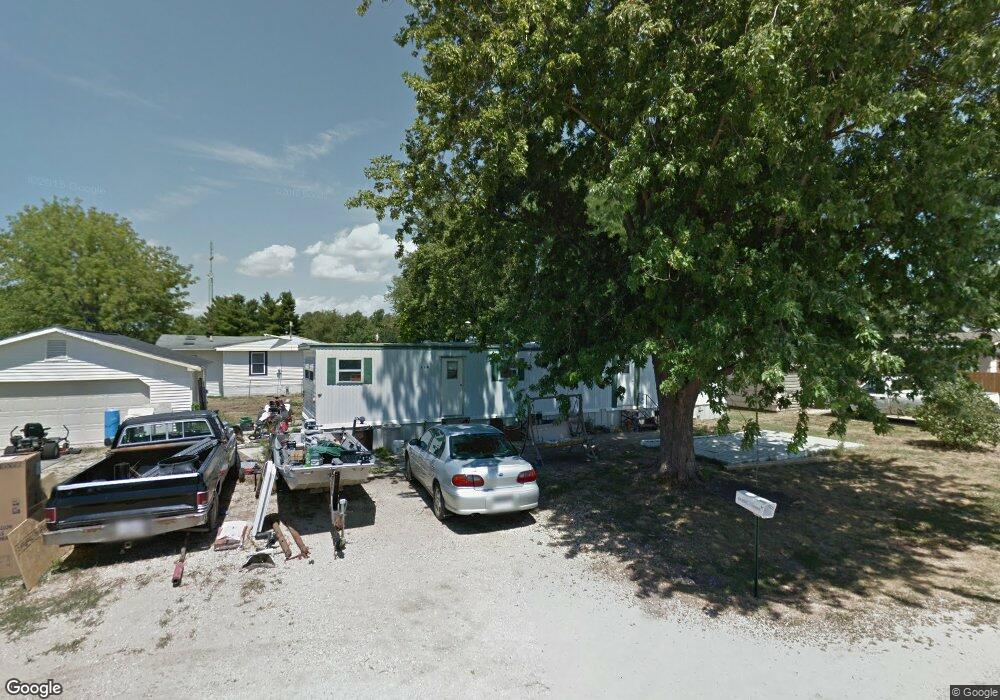 114 S Marnico Ln, Jacksonville, IL 62650 - photo 1