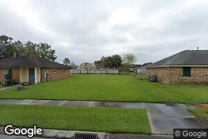 3325 Oak Dr, Violet, LA 70092
